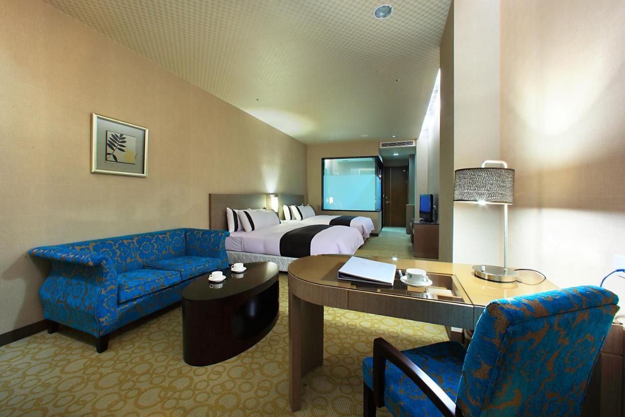 Shinkansen Grand Hotel Taichung Exteriör bild