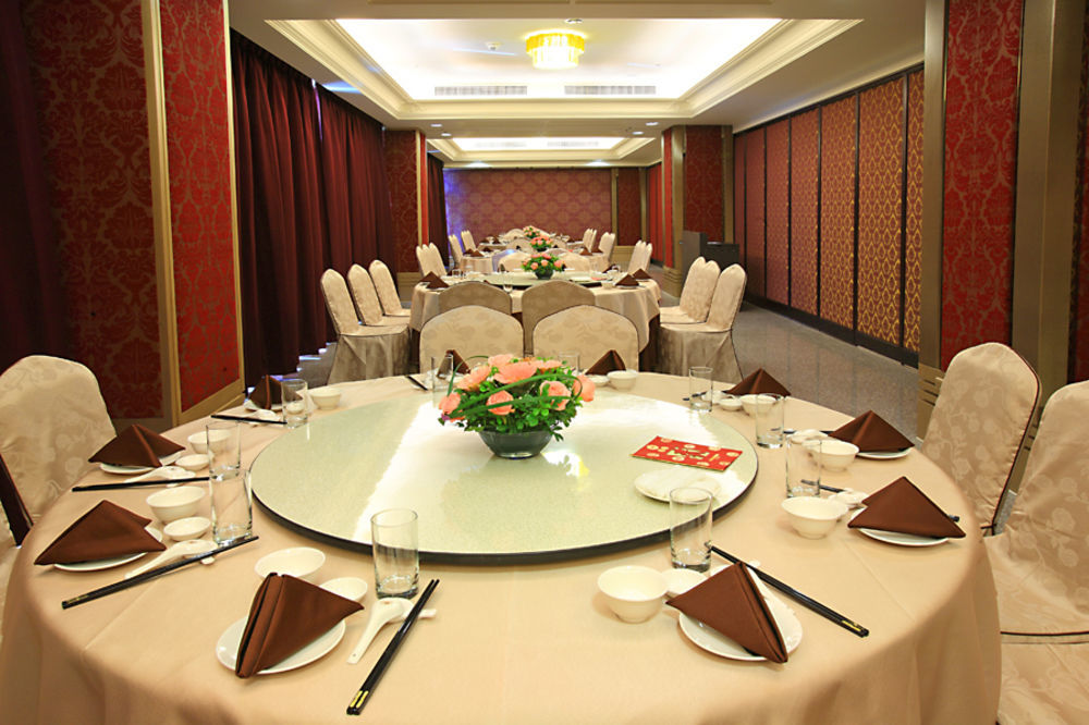 Shinkansen Grand Hotel Taichung Exteriör bild